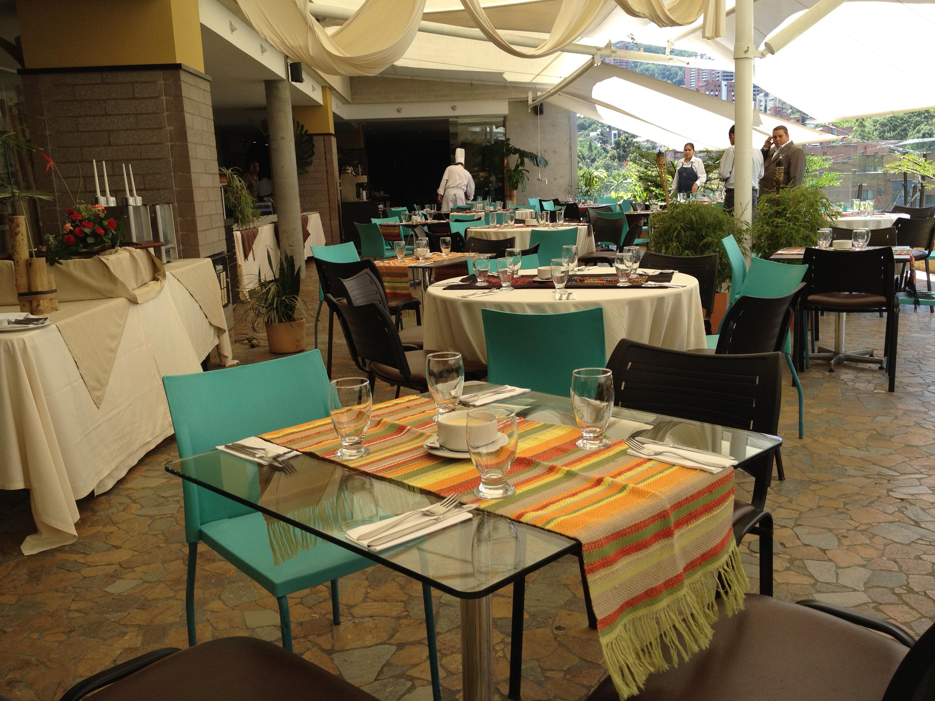 Diez Hotel Categoria Colombia Μεντεγίν Εξωτερικό φωτογραφία Restaurant in the hotel