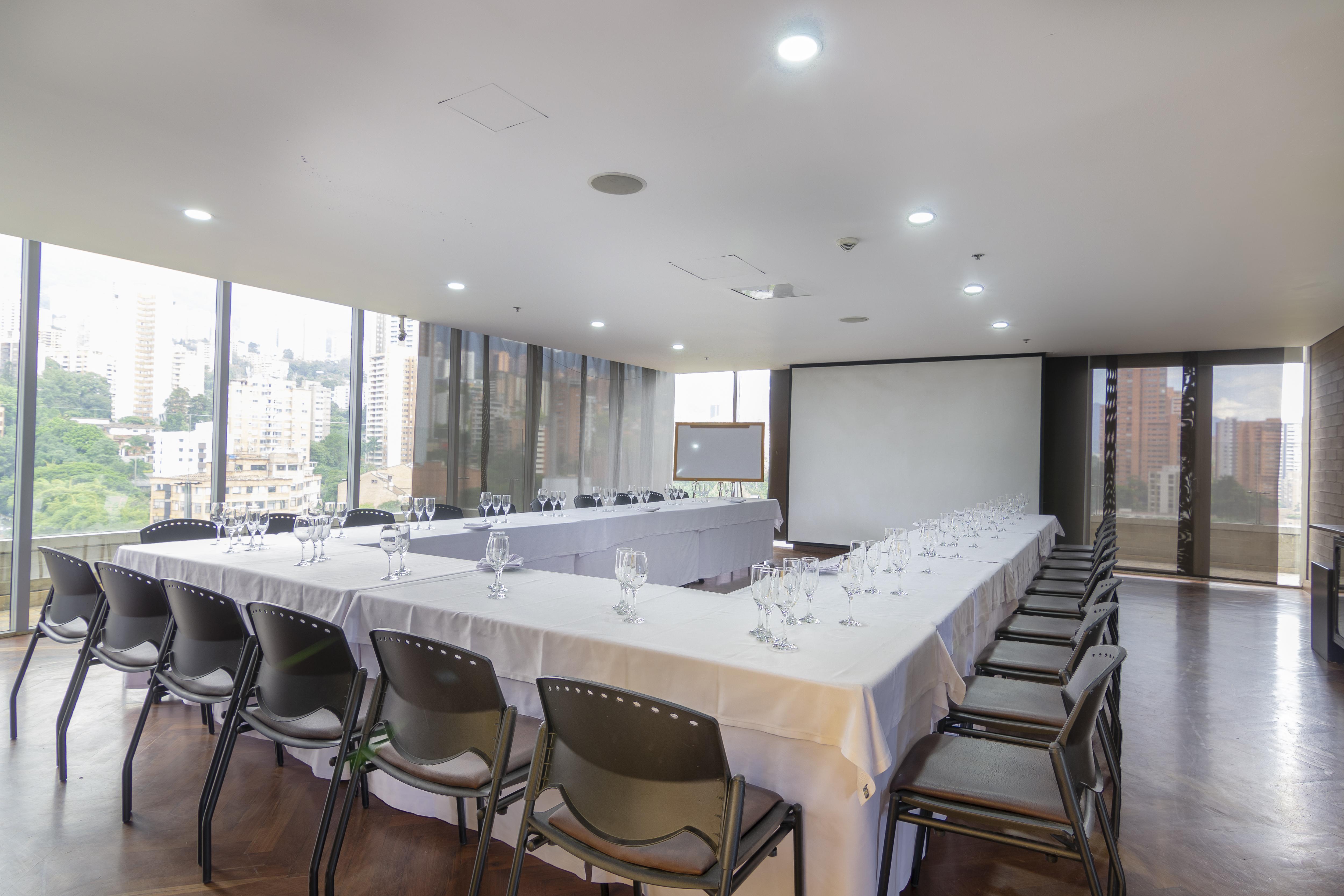 Diez Hotel Categoria Colombia Μεντεγίν Εξωτερικό φωτογραφία Meeting room
