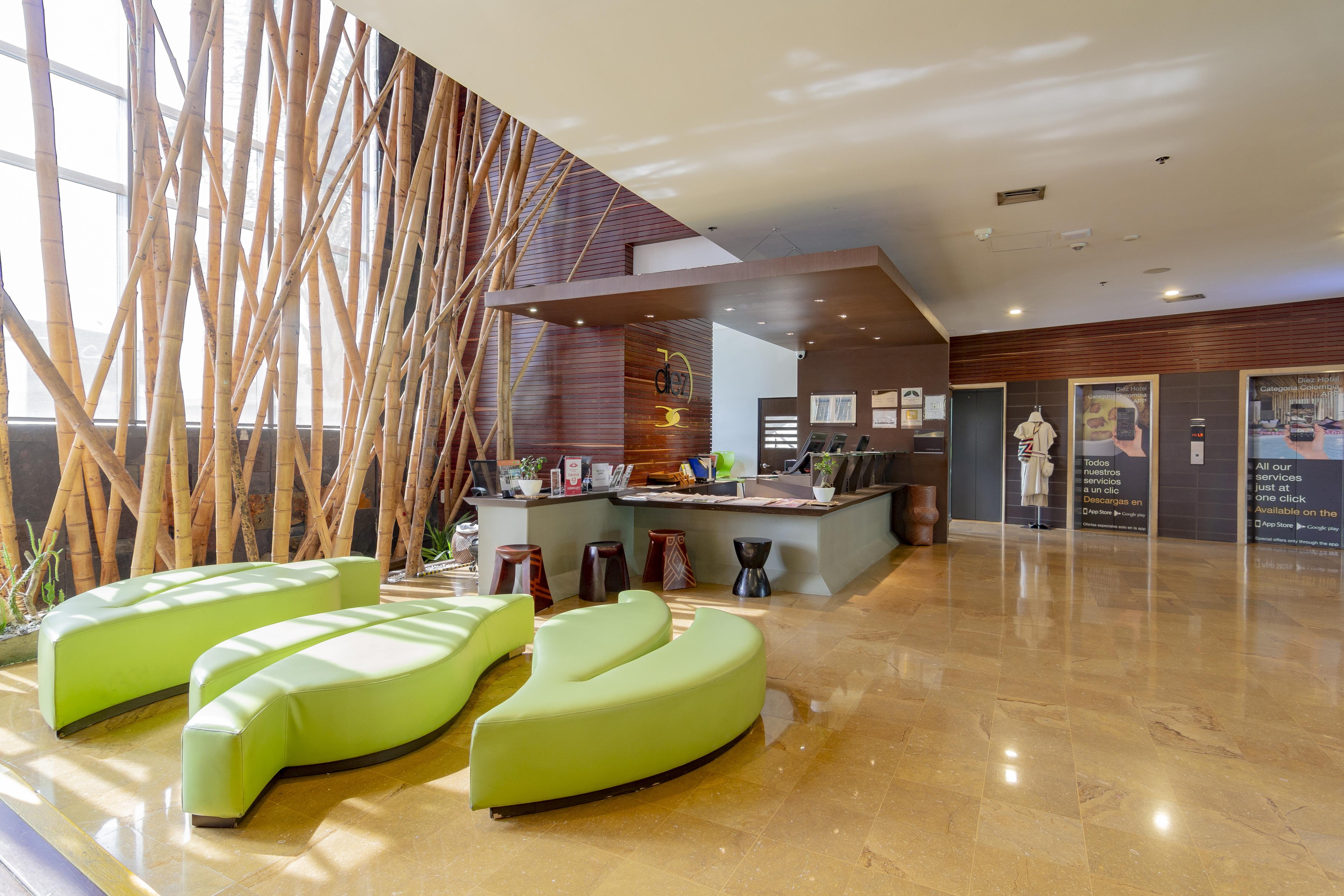 Diez Hotel Categoria Colombia Μεντεγίν Εξωτερικό φωτογραφία The lobby of the hotel