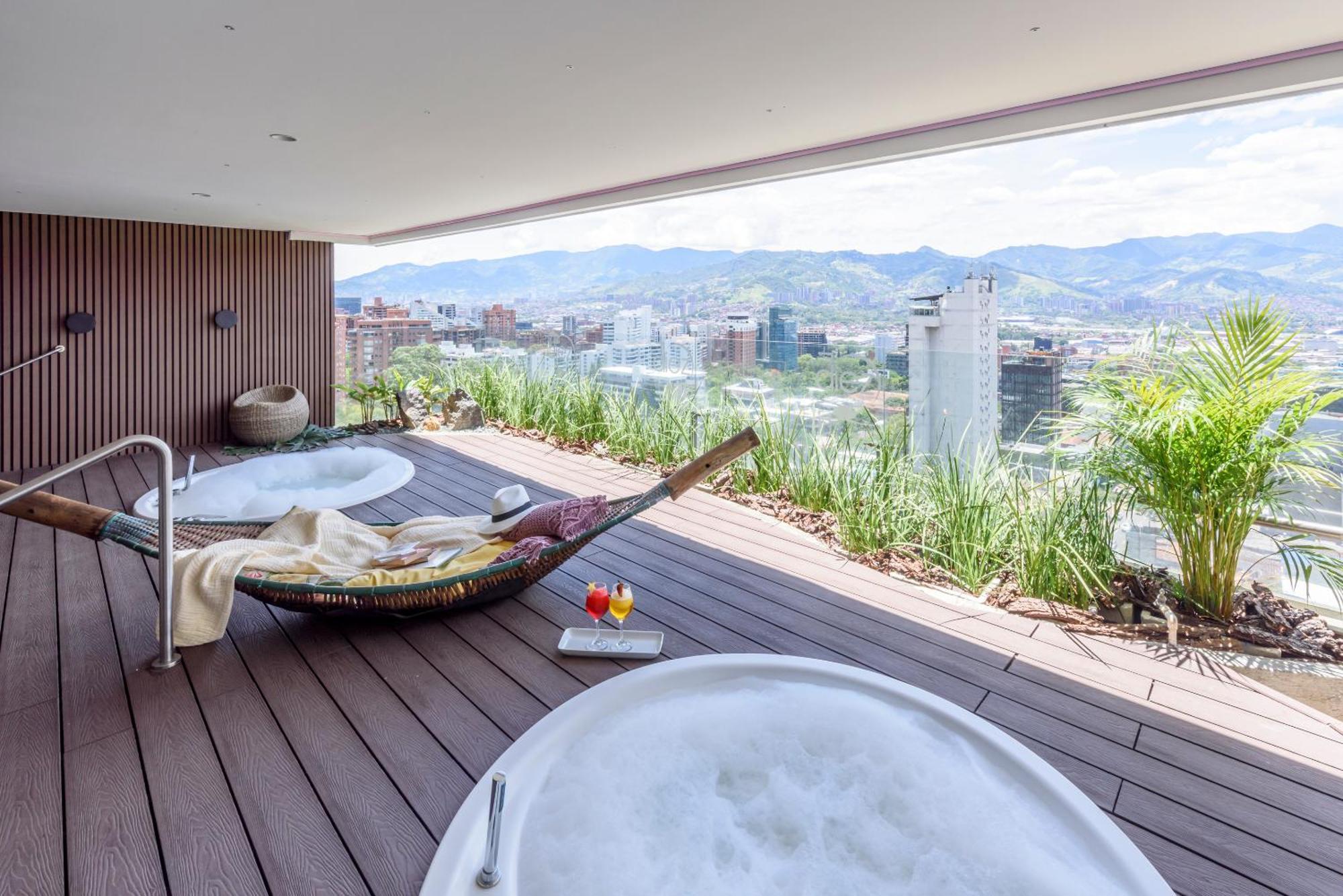 Diez Hotel Categoria Colombia Μεντεγίν Εξωτερικό φωτογραφία The Spa at The Mira