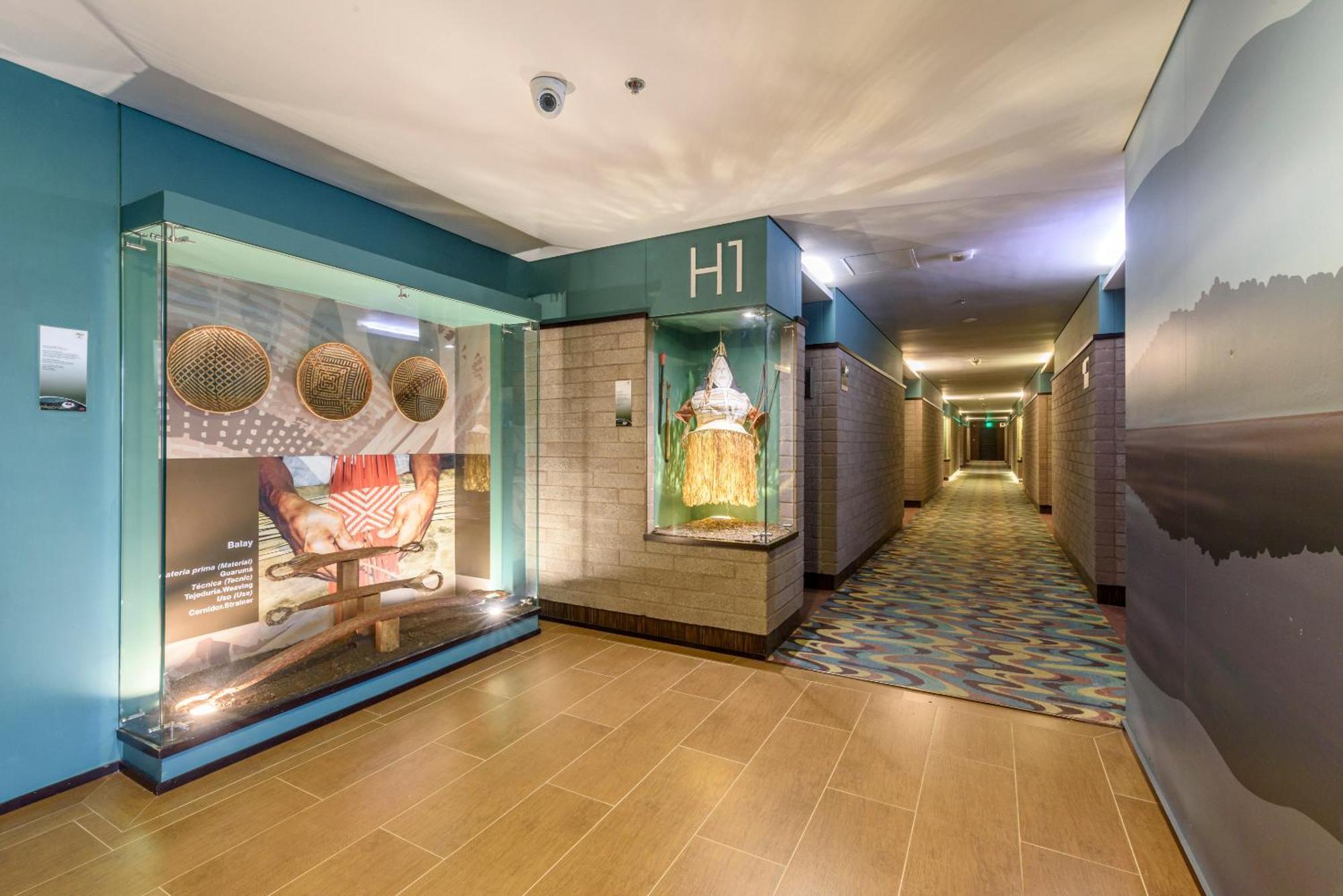 Diez Hotel Categoria Colombia Μεντεγίν Εξωτερικό φωτογραφία The interior of the hotel