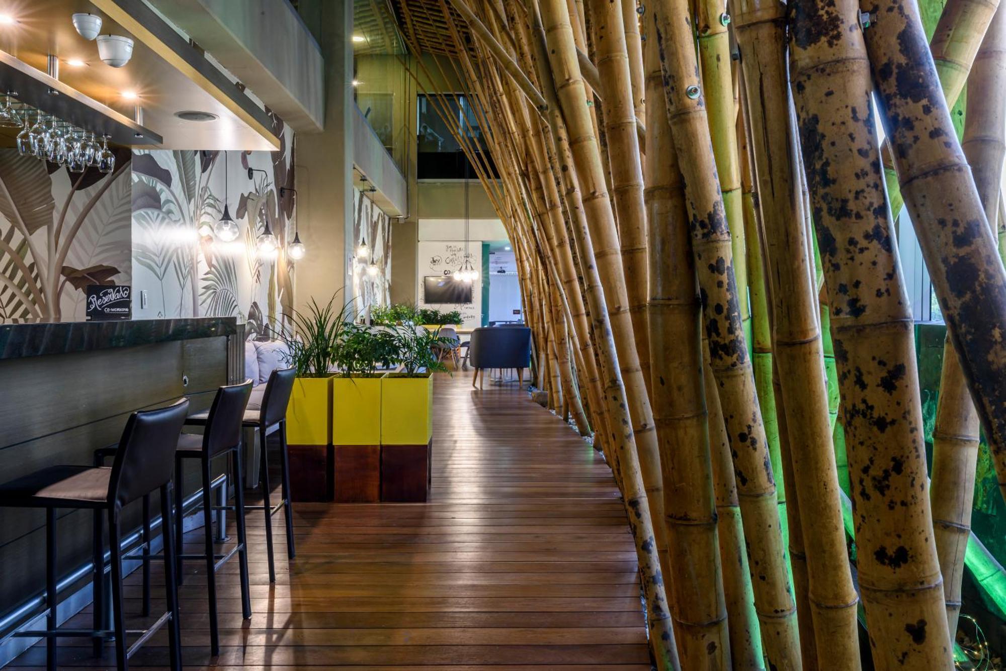 Diez Hotel Categoria Colombia Μεντεγίν Εξωτερικό φωτογραφία Bamboo restaurant