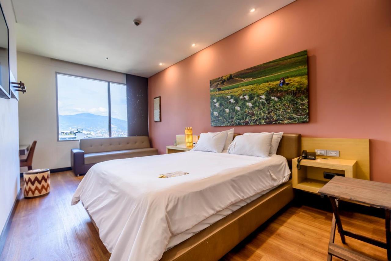 Diez Hotel Categoria Colombia Μεντεγίν Εξωτερικό φωτογραφία
