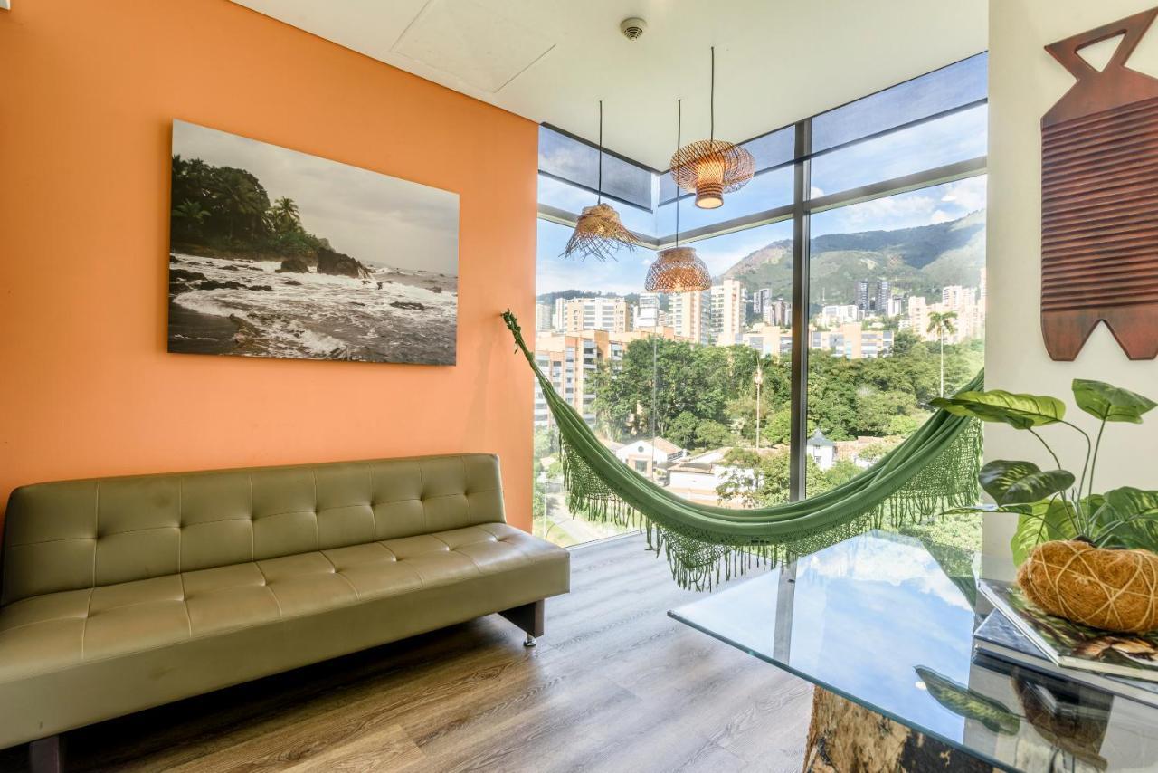 Diez Hotel Categoria Colombia Μεντεγίν Εξωτερικό φωτογραφία The lobby of the hotel