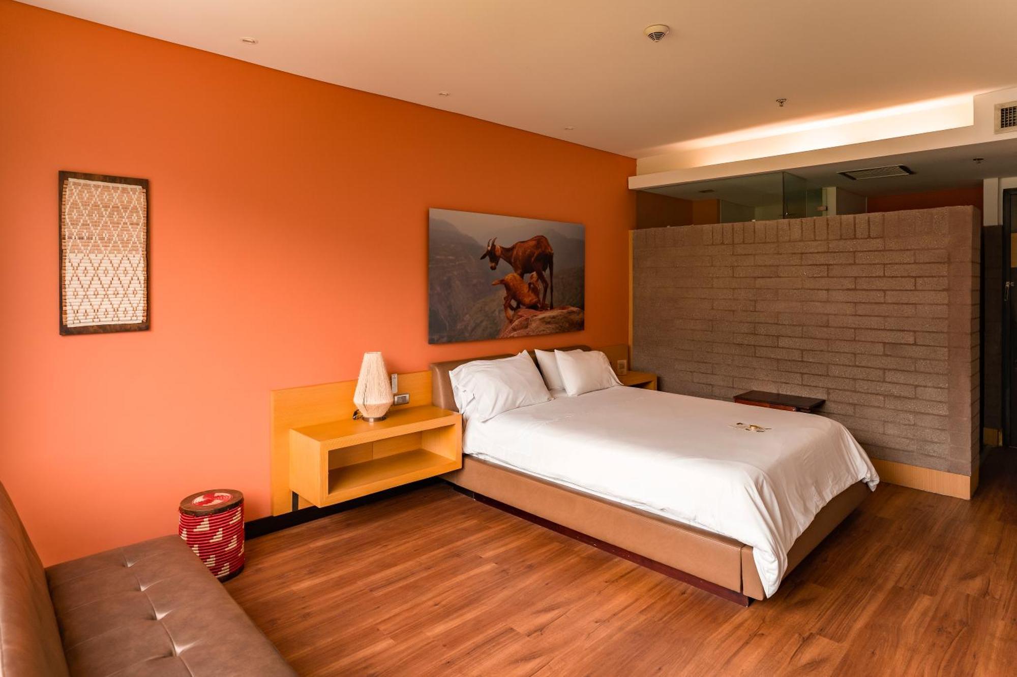 Diez Hotel Categoria Colombia Μεντεγίν Εξωτερικό φωτογραφία A bedroom at the hotel
